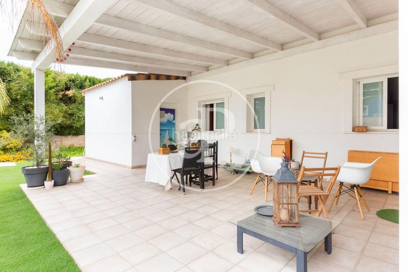 Foto d8011c7e-c930-4893-a0e7-0eefcd1b7241. Casa con riscaldamento parcheggio piscina in Torre en Conill-Cumbres de San Antonio Bétera