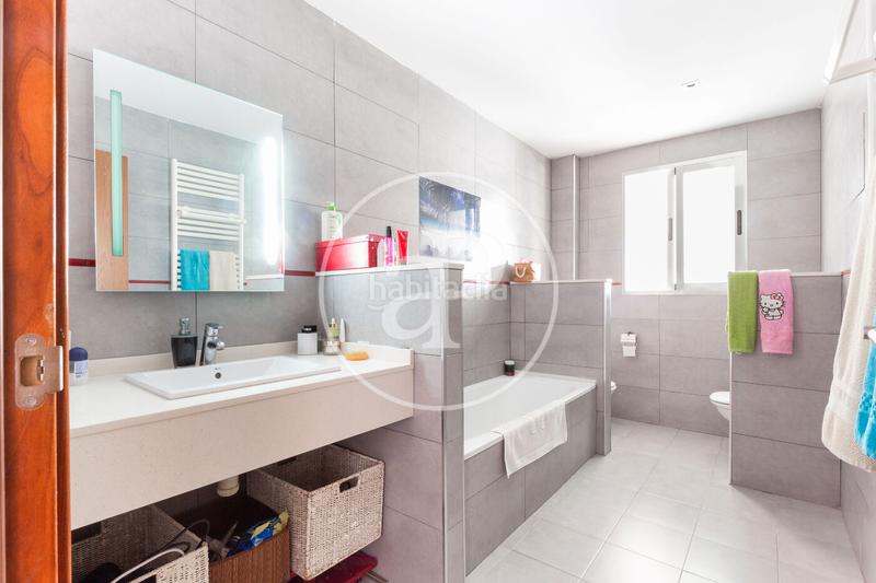 Foto e7741bd2-34b0-45a4-833d-ea6e99c06540. Casa con riscaldamento parcheggio piscina in Torre en Conill-Cumbres de San Antonio Bétera