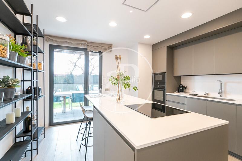 Foto e04f2875-a548-432c-abdf-de2f5c486c19. Haus mit parking pool in Finestrelles Esplugues de Llobregat