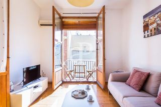 Etagenwohnung  C/ de calatrava. Piso en venta en ciutat vella
