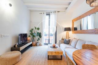Miete Etagenwohnung  Carrer de tortellà. Piso en alquiler en poble nou