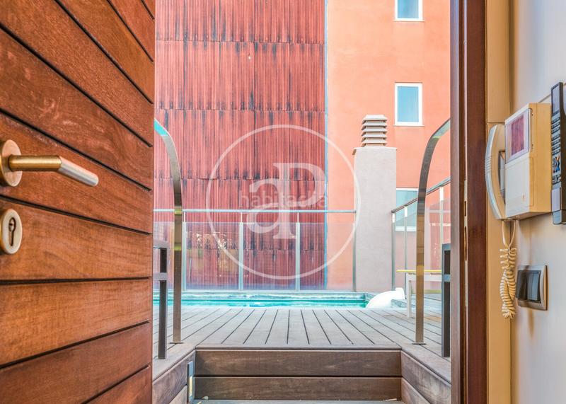 Foto 238a86d0-41b8-419a-9d92-33e0f6f5e568. Casa adossada amb aparcament piscina a Sant Andreu de Palomar Barcelona