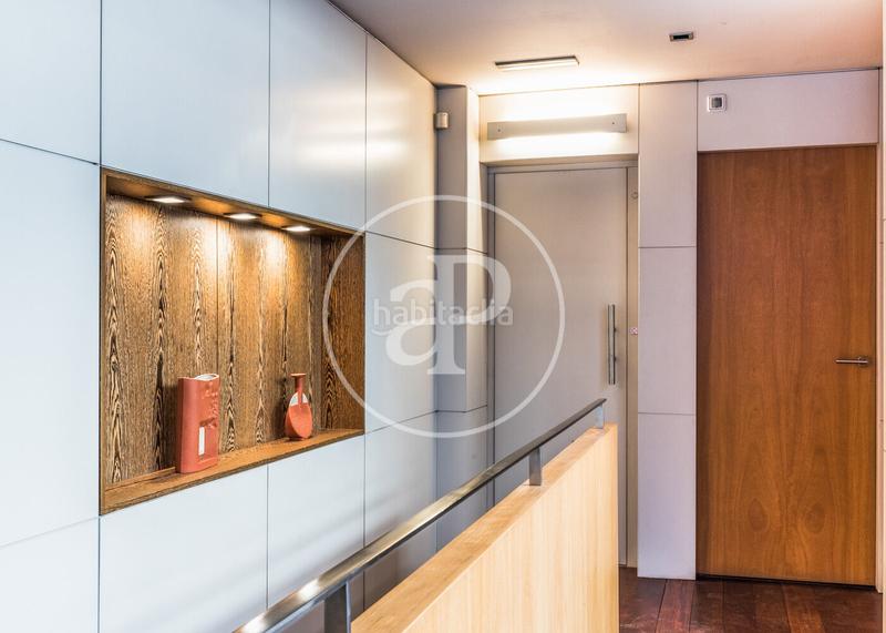 Foto 723c5ee4-70fb-4d51-b4ad-974e67a4bf4c. Casa adossada amb aparcament piscina a Sant Andreu de Palomar Barcelona