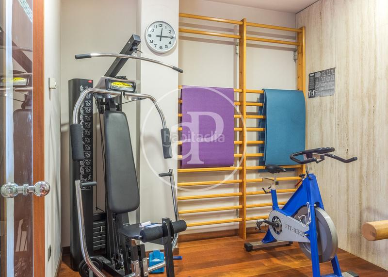 Foto 9359b0c7-aa28-446b-9cef-ba8e13953b09. Casa adossada amb aparcament piscina a Sant Andreu de Palomar Barcelona