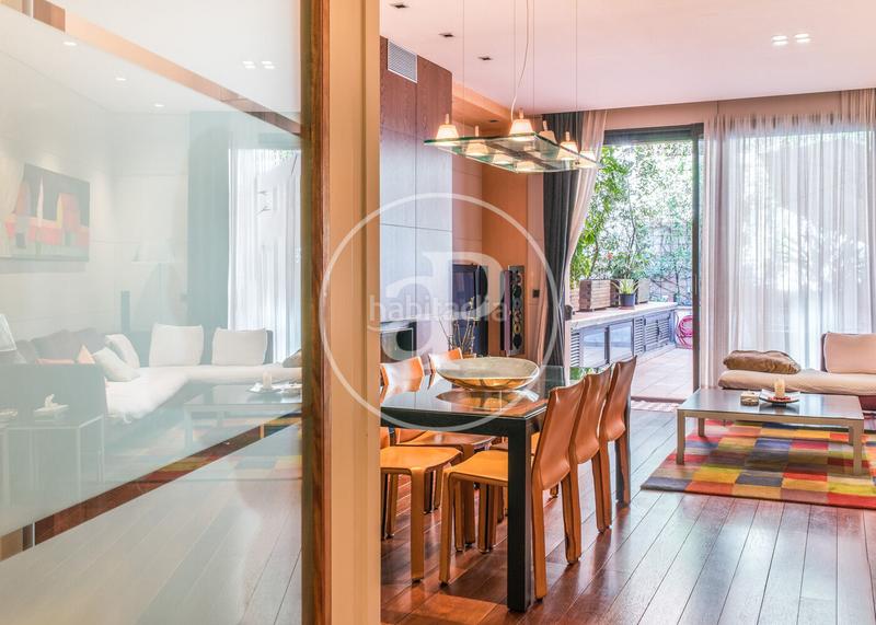 Foto d0ec80a4-4210-4d97-a498-ea0fb24f3d12. Casa adossada amb aparcament piscina a Sant Andreu de Palomar Barcelona