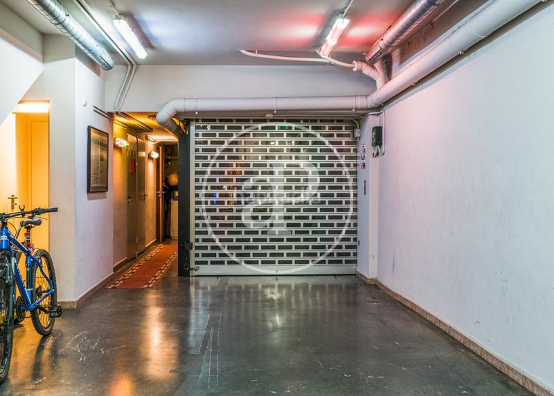 Foto eeaa6f7f-1cee-4f04-a2ee-11659c1af04d. Casa adossada amb aparcament piscina a Sant Andreu de Palomar Barcelona