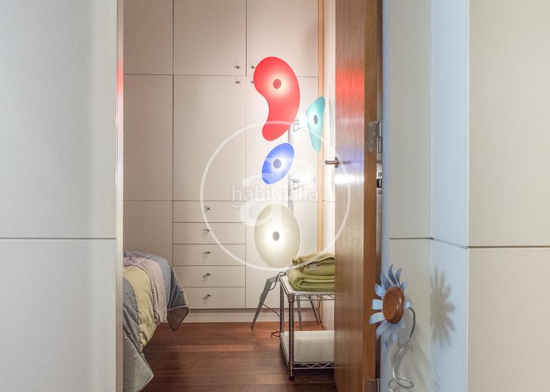 Foto f61b8be2-67d1-4e97-8dfd-34e3f7910e98. Casa adossada amb aparcament piscina a Sant Andreu de Palomar Barcelona