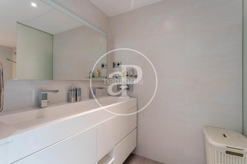 Foto 2542d16d-2c97-4998-82f7-2dd2ff74919b. Appartamento con riscaldamento parcheggio piscina in Esplugues de Llobregat