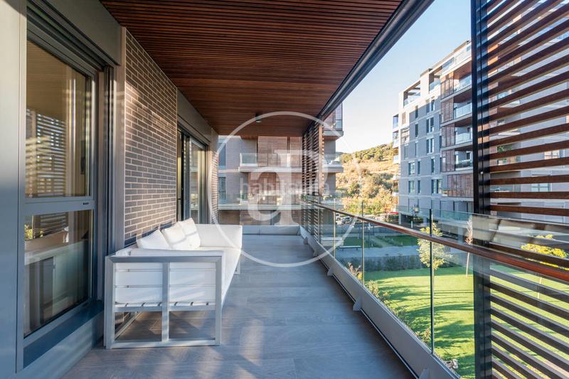 Foto 34363e10-3ebf-4e0d-a627-c935dfe86b9d. Appartamento con riscaldamento parcheggio piscina in Esplugues de Llobregat