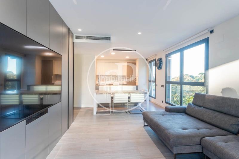 Foto c0371e2f-61b2-4bbc-9c4f-4728025c4113. Appartamento con riscaldamento parcheggio piscina in Esplugues de Llobregat