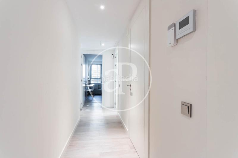 Foto f5f4df36-f5a8-40c0-9090-e9578c97a7bb. Appartamento con riscaldamento parcheggio piscina in Esplugues de Llobregat