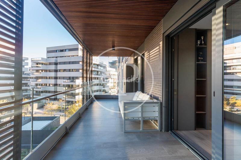 Foto f8a24ce2-2410-41d7-99a3-32bfa3802ac2. Appartamento con riscaldamento parcheggio piscina in Esplugues de Llobregat