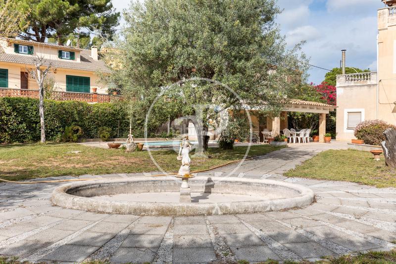 Foto 1bf91665-3782-400d-9c60-de1be17496a1. Casa amb calefacció aparcament piscina a Les Fonts Terrassa