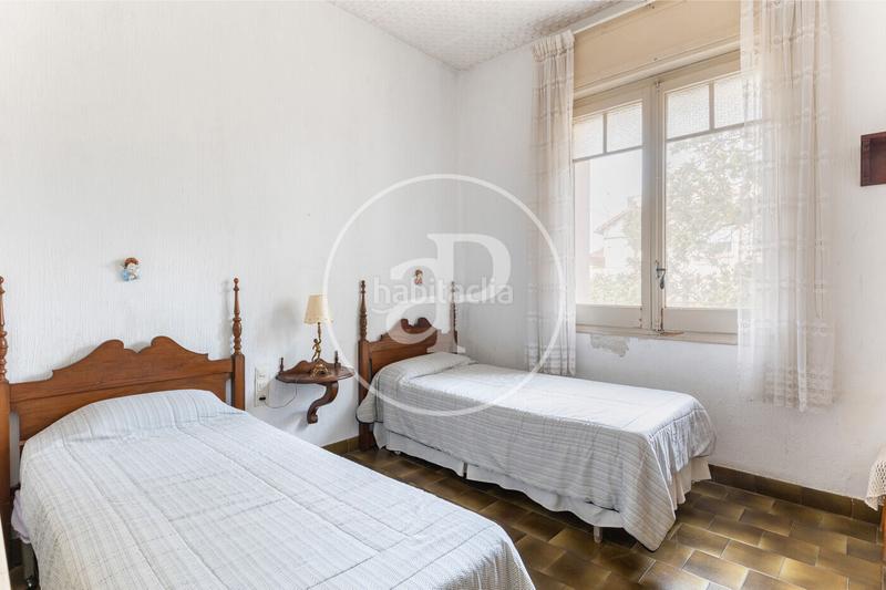 Foto 2794b832-5750-4452-8921-324f5b233c6d. Casa amb calefacció aparcament piscina a Les Fonts Terrassa