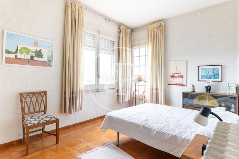 Foto 2a10514c-76da-41bd-b049-e81806295508. Casa amb calefacció aparcament piscina a Les Fonts Terrassa