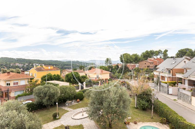 Foto 74a321ea-a14e-47e3-9847-7953b58759b8. Casa amb calefacció aparcament piscina a Les Fonts Terrassa