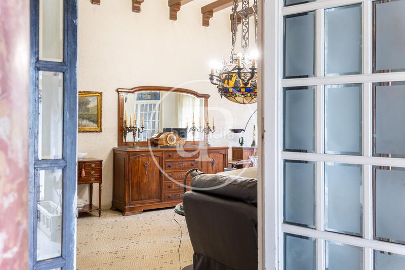 Foto 74cf74d5-2bff-45ea-b1d5-83a160e096d7. Casa amb calefacció aparcament piscina a Les Fonts Terrassa