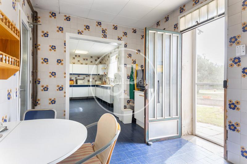 Foto 89289633-e8b2-4b93-a3ac-cdc95d2a8123. Casa amb calefacció aparcament piscina a Les Fonts Terrassa