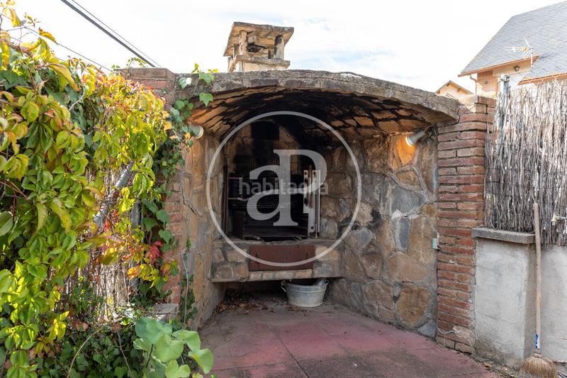 Foto cb96d3f6-4d0b-495c-891f-cc4ef3690b98. Casa amb calefacció aparcament piscina a Les Fonts Terrassa