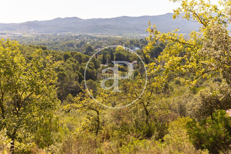 Foto 134e8610-8eba-4523-b496-91201b156909. Terreny residencial a Bellaterra