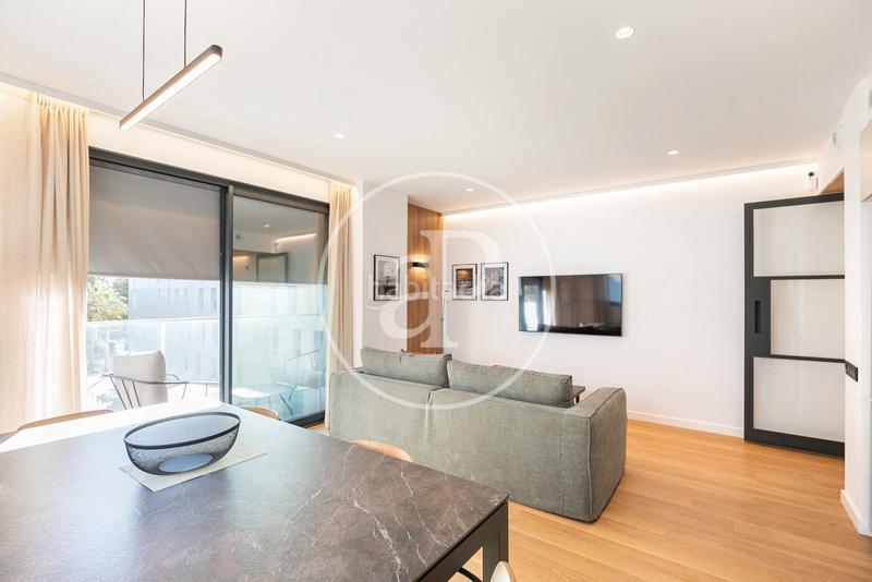 Foto e94645fa-e469-44a3-acf1-cc8a39430057. Lloguer pis amb calefacció piscina a Poblenou Barcelona