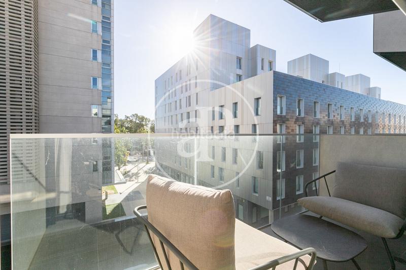 Foto 9c85ce6e-1598-4d26-aba2-18c92b9d3a27. Rent flat with heating pool in Poblenou Barcelona