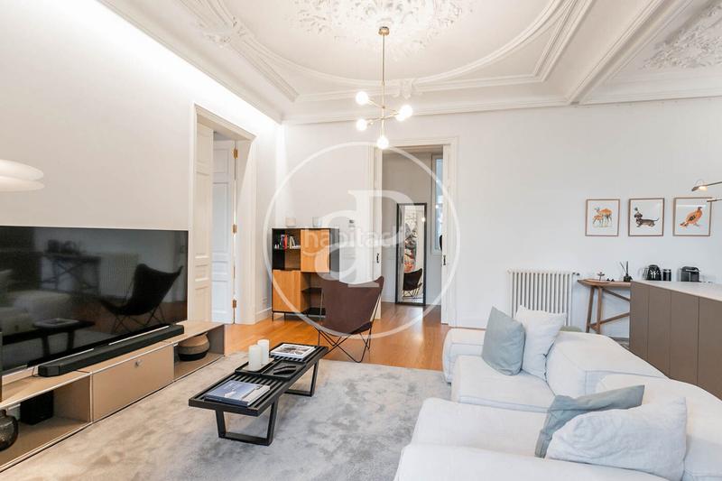 Foto 1ebdfea3-134d-46d3-acf8-37a5c5e5f878. Rent flat with heating pool in Fort Pienc Barcelona