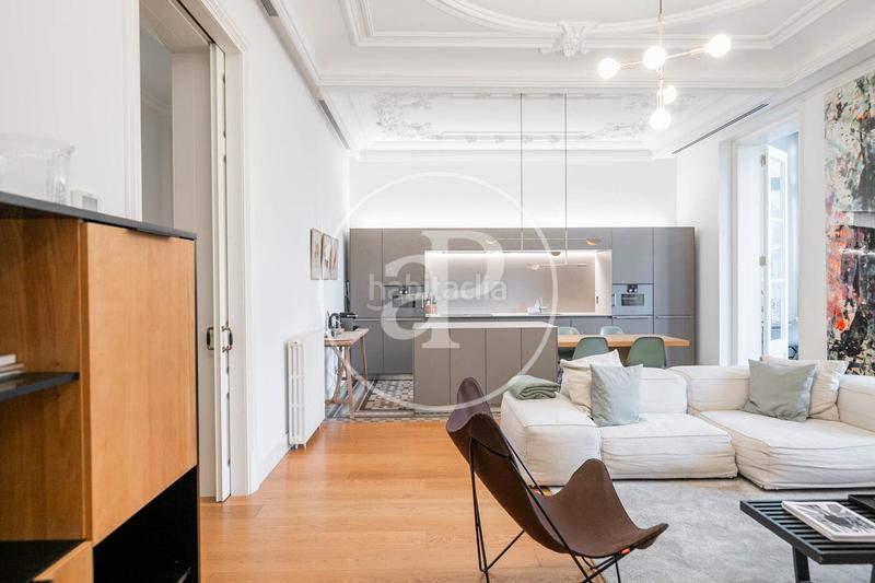 Foto 98ddddf3-003e-4b12-9866-669036285ad1. Rent flat with heating pool in Fort Pienc Barcelona