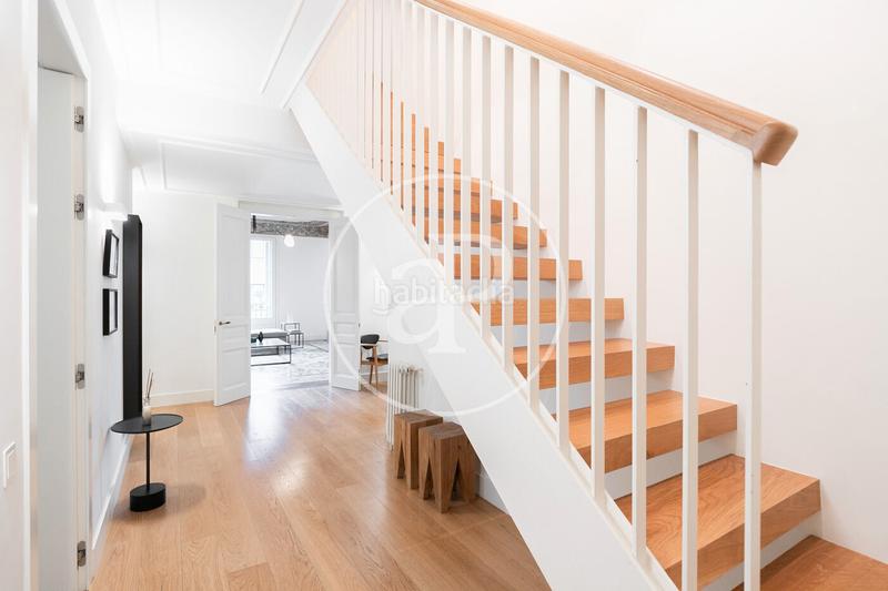 Foto 5ba9a2c2-a5d2-487c-b3fb-bab08c1f547d. Alquiler piso dúplex en alquiler en calle ausiàs marc, en Barcelona