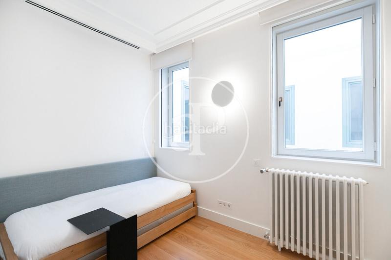 Foto 6e10a0f2-f8f7-40cb-87f1-07bc114a7ad9. Rent flat with heating pool in Fort Pienc Barcelona