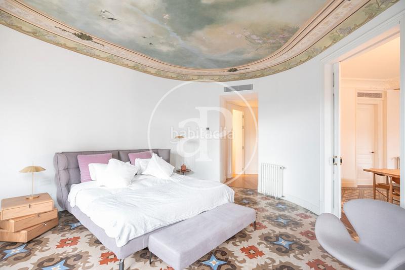 Foto f9ce648b-c56a-4963-897d-6f8a6b2da5b7. Rent flat with heating pool in Fort Pienc Barcelona