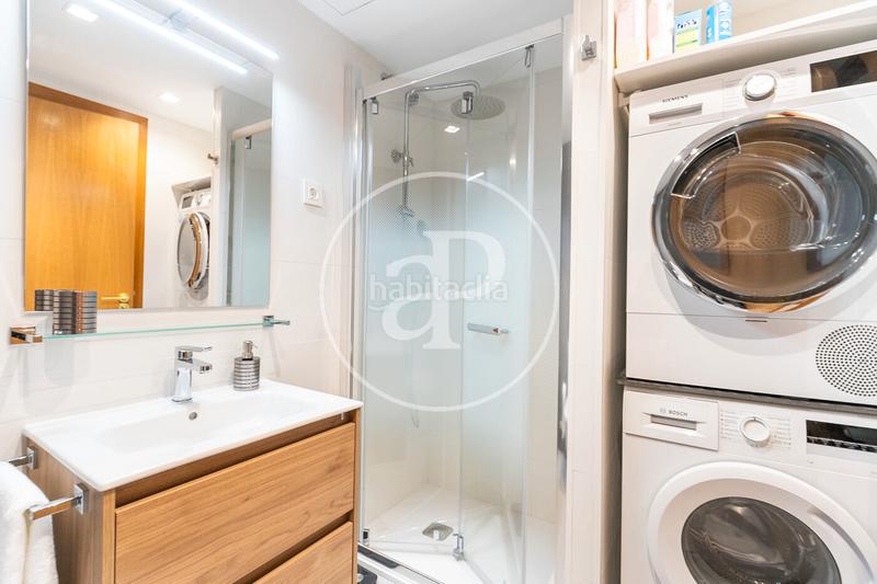 Foto 2284ee2b-88b8-43c4-bf2e-62fd92575283. Alquiler piso apartamento en alquiler en front marítim en Barcelona