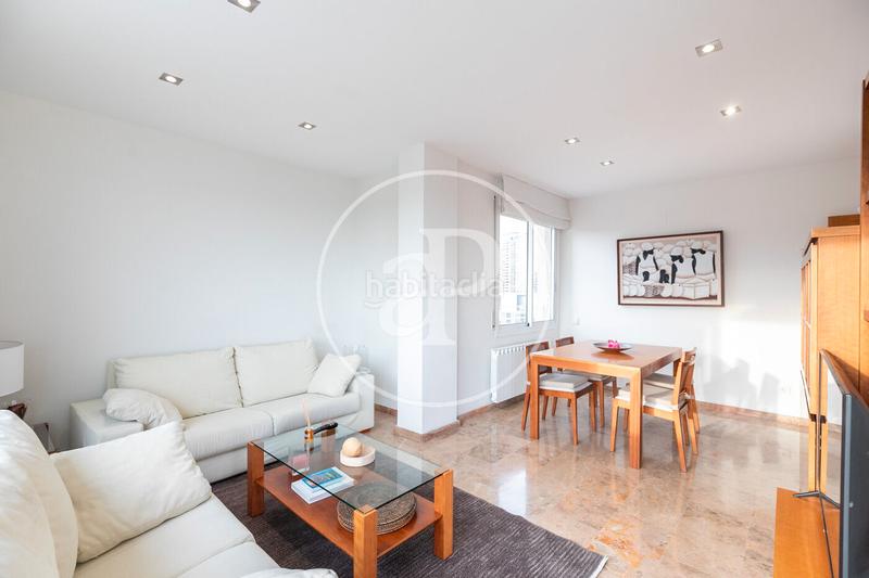 Foto ddd17f45-28f0-4c1f-a79d-23b637628146. Alquiler piso apartamento en alquiler en front marítim en Barcelona