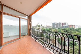 Pis  Passeig de l'albereda. Piso en venta de 4 habitaciones en paseo alameda.