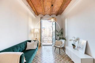Etagenwohnung  Carrer de la diputació. Piso en venta en la nova eixample esquerra