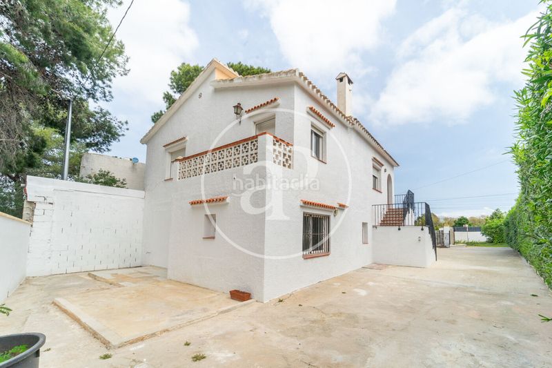 Foto 99af2e8d-dcc5-45c7-a8de-33b3cc7c97af. Casa amb calefacció aparcament a El Puerto Dénia
