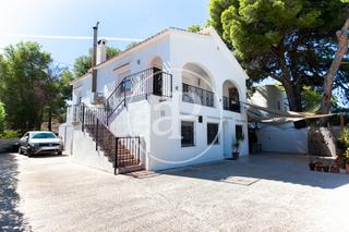 Casa a El Puerto. Chalet en venta en denia