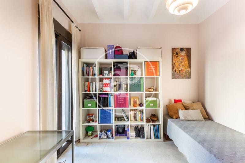 Foto 08e34a5c-0770-4473-a966-48b7d3d061a2. Attico con riscaldamento in El Mercat Valencia