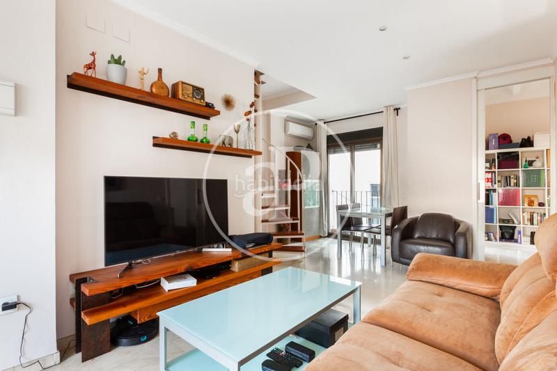 Foto 47bcd6f7-90ff-4170-98f7-728219ddbbe0. Attico con riscaldamento in El Mercat Valencia