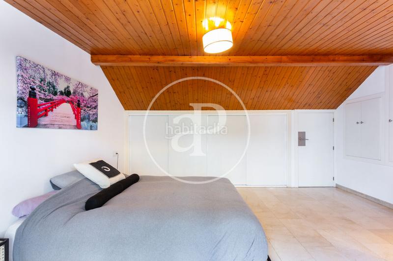 Foto 80fbae8d-45b5-4b37-85c6-6ff5adbc9cdb. Attico con riscaldamento in El Mercat Valencia