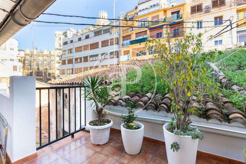 Foto a2c7e14d-c76c-4b06-9d4f-73e9ff861d45. Attico con riscaldamento in El Mercat Valencia