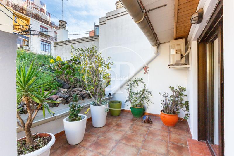 Foto e52b04ff-6579-45bc-b423-06b84a463370. Attico con riscaldamento in El Mercat Valencia