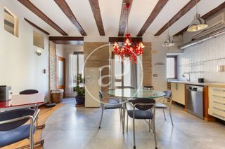 Location Appartement  C. de na jordana. Piso en alquiler en el carmen