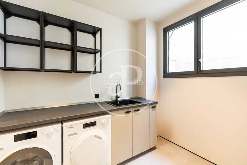 Foto b2a39577-170d-4ddf-9689-c0032bc354c8. Àtic amb calefacció a Sant Gervasi - Galvany Barcelona