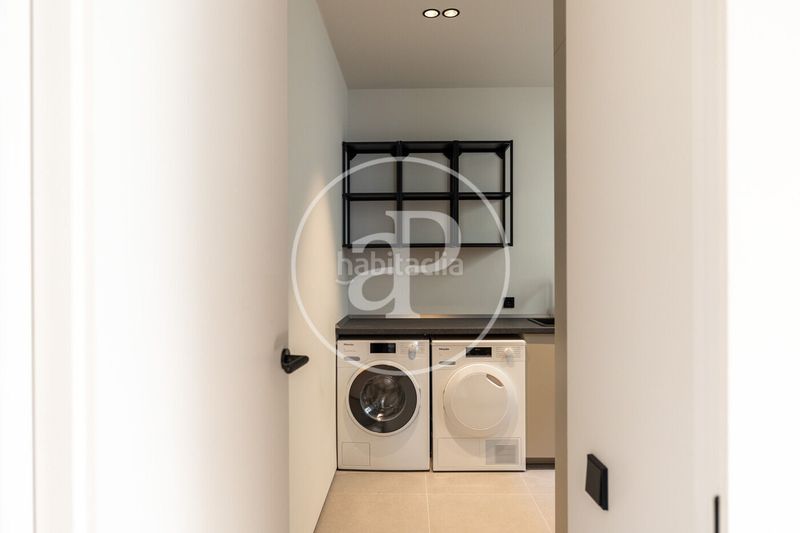 Foto f9077bf8-23e8-4235-a576-d845b78f50e1. Àtic amb calefacció a Sant Gervasi - Galvany Barcelona