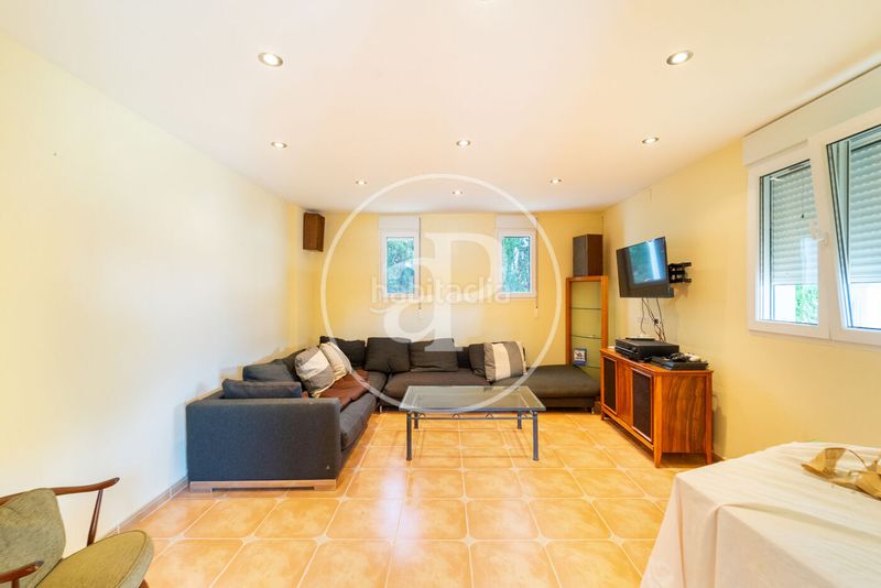 Foto 457d953f-4258-4ce3-80a9-ed76f4314c57. Casa amb calefacció aparcament piscina a El Montgó Dénia