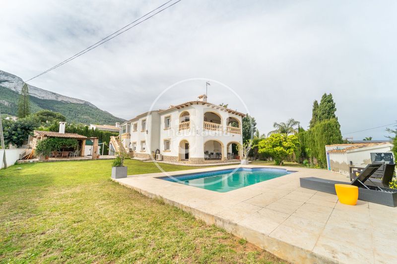 Foto 84f4f6ed-75b0-409e-890f-a0c2141c907e. Casa amb calefacció aparcament piscina a El Montgó Dénia