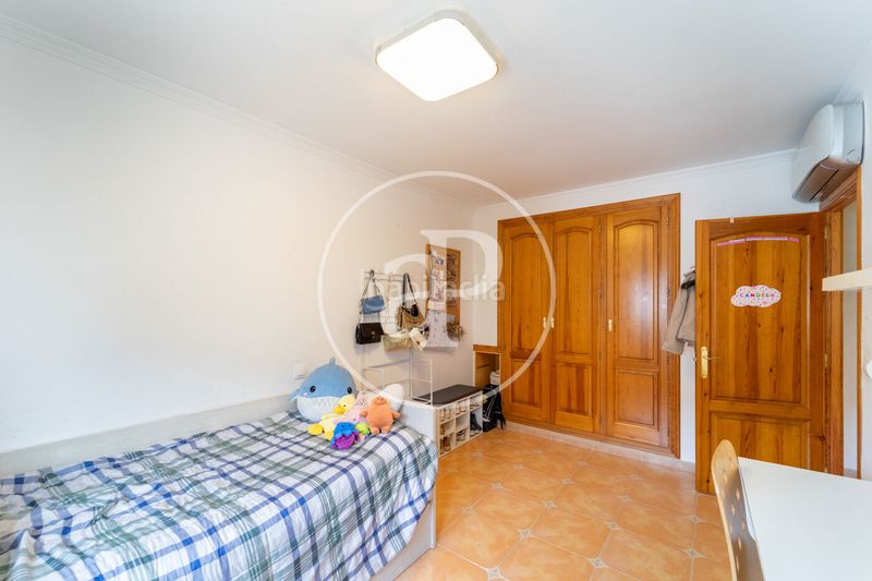 Foto a710edd1-2a41-4091-820e-83eafc5031a7. Casa amb calefacció aparcament piscina a El Montgó Dénia