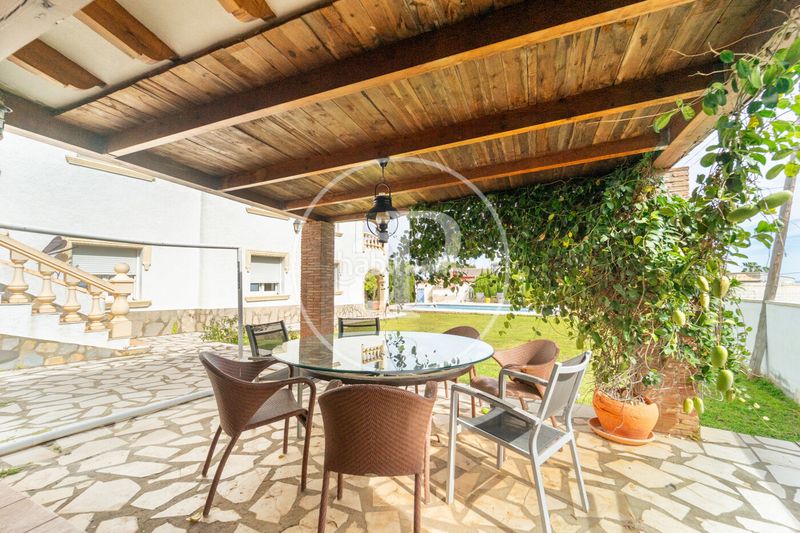 Foto f60a1e60-720e-412e-8b0f-7d1950c95a22. Casa amb calefacció aparcament piscina a El Montgó Dénia