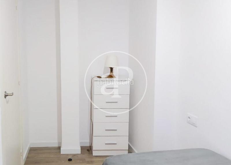 Foto 1abe3524-3d6e-4293-a142-543518b8f1d6. Piso estudio en venta en el barrio de sants en Sants-Badal Barcelona
